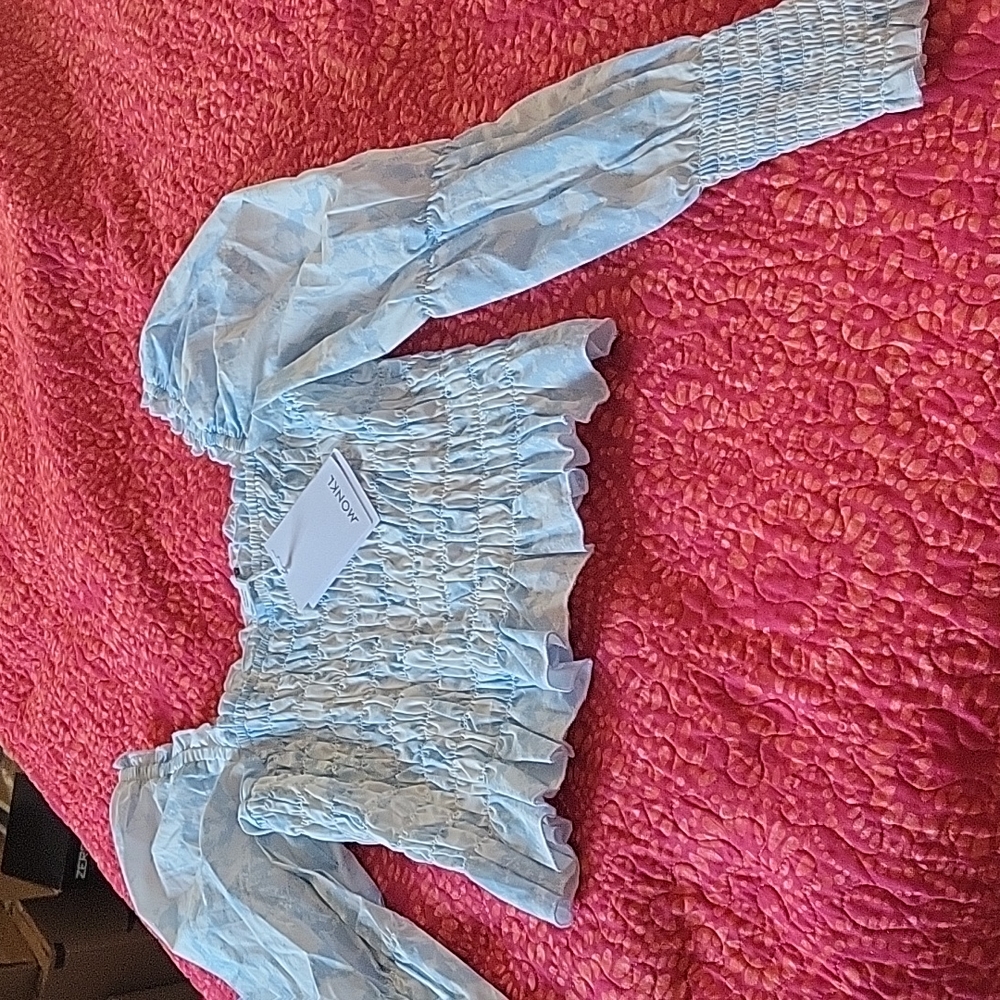 Cute top